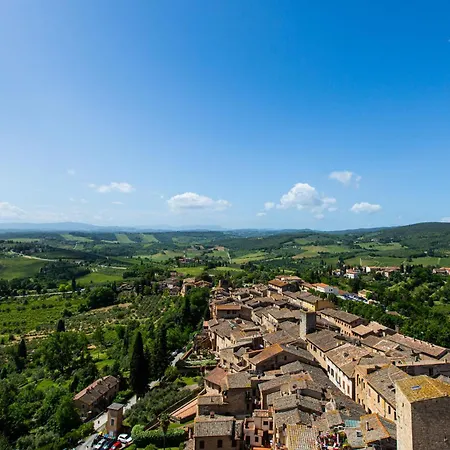 The Artists' Tower - Amazing View From The Tower