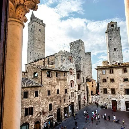 Daire The Artists' Tower *