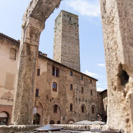 The Artists' Tower * San Gimignano